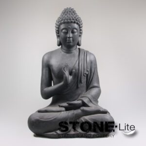 clayfibre tuinbeelden groothandel - boeddha zittend gerechtigheid